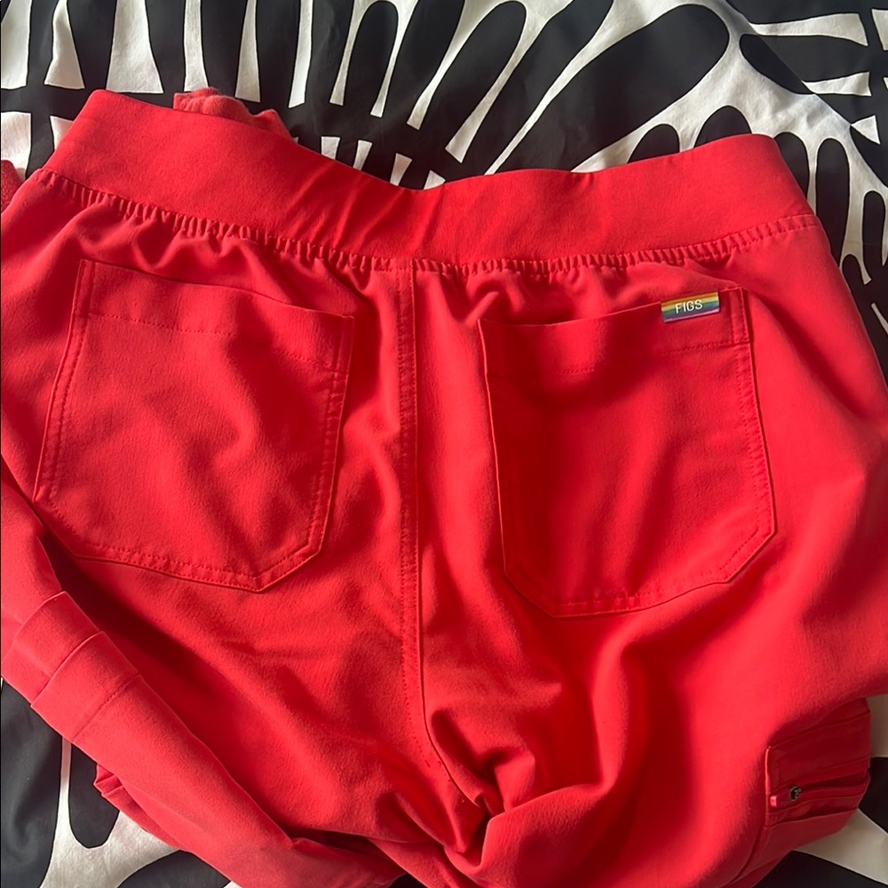 Figs Women's Red Scrub Joggers - Picture 3 of 4